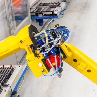 Робот Fanuc M20IA (транспортировка оборудования)